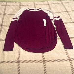 NWT Supercozy Tee Burgundy So from Kohls